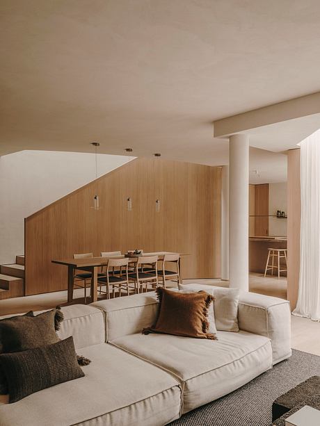 Loui Paris: Quiet Minimal House for a Discreet Creative Family Retreat - 2
