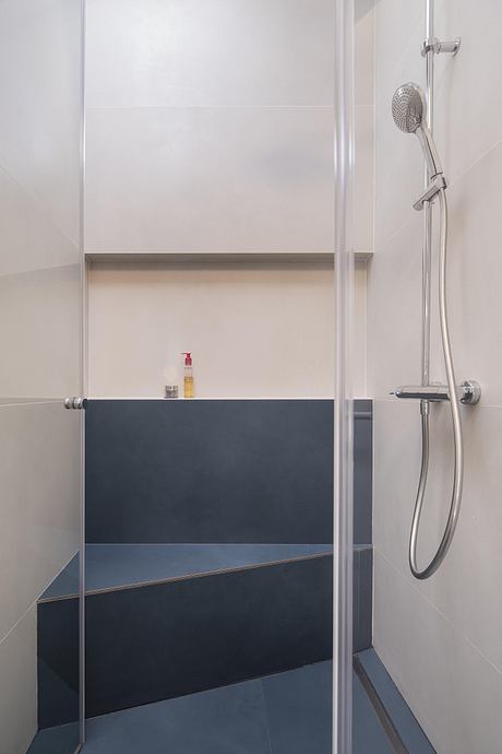 Casa Binôme: Reimagining a Madrid Duplex Around a Living Stair Core - 9