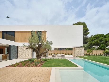 914 JS3 Reframes Coastal Living with Deep Porches and Pool Courtyard - 1