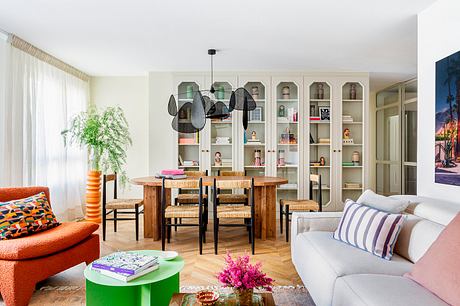 Casa Regino: Glass and Color Shape a Bright Burgos Apartment - 1