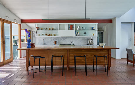 House Slabbert: Modern Alterations for a 1970s Family Home Life - 2