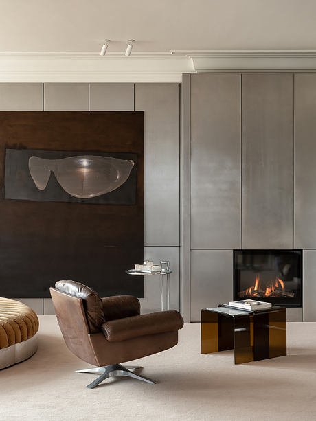 Vorst: Triangular Top-Floor Apartment - 2