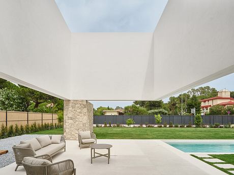 914 JS3 Reframes Coastal Living with Deep Porches and Pool Courtyard - 3