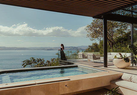 Casa Enoki — Contemporary Cliffside Retreat Tuned to Dry Tropical Forest - 3