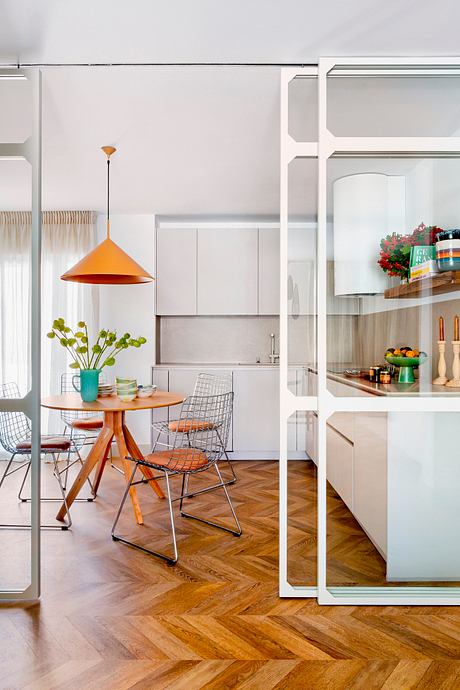 Casa Regino: Glass and Color Shape a Bright Burgos Apartment - 5