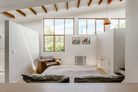 House Slabbert: Modern Alterations for a 1970s Family Home Life - 6