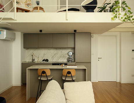 MNG Milan Loft-Like Apartment: Mezzanine Retreat For Creative Living - 6