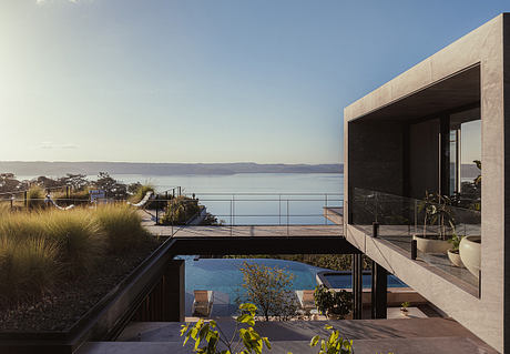 Casa Enoki — Contemporary Cliffside Retreat Tuned to Dry Tropical Forest - 7