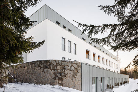 Lebenski Recasts A Tatra Sanatorium Into Calm Mountain Apartments - 7