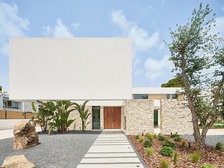 914 JS3 Reframes Coastal Living with Deep Porches and Pool Courtyard - 8