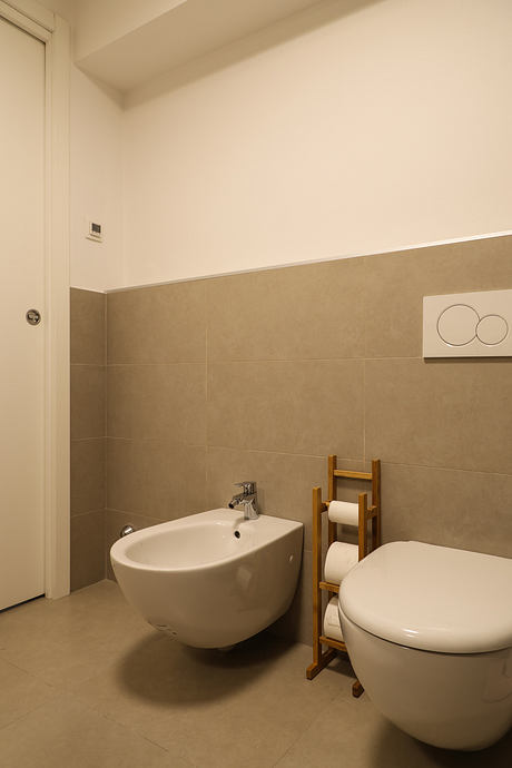 MNG Milan Loft-Like Apartment: Mezzanine Retreat For Creative Living - 13