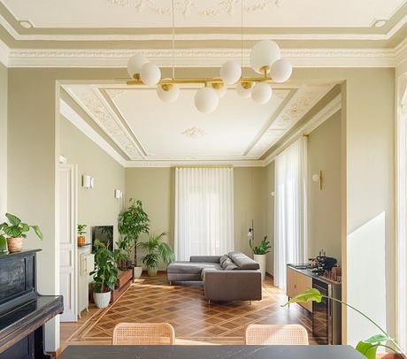 Nimbo: Light-Filled Genoa Apartment Woven with Historic Detail Charm - 1