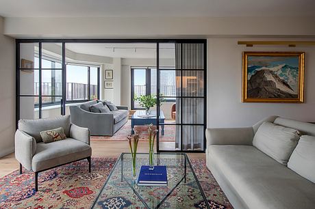 East End Ave. Residence — A Quietly Tailored Yorkville Apartment - 2