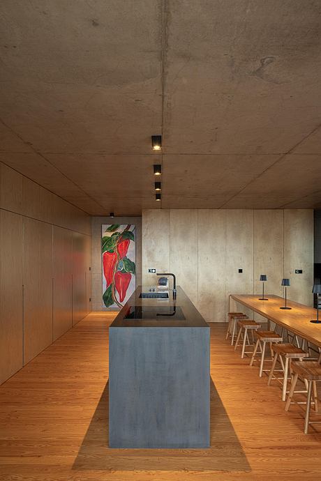 Casa da Rocha Quebrada: Concrete House on São Miguel Coast - 4