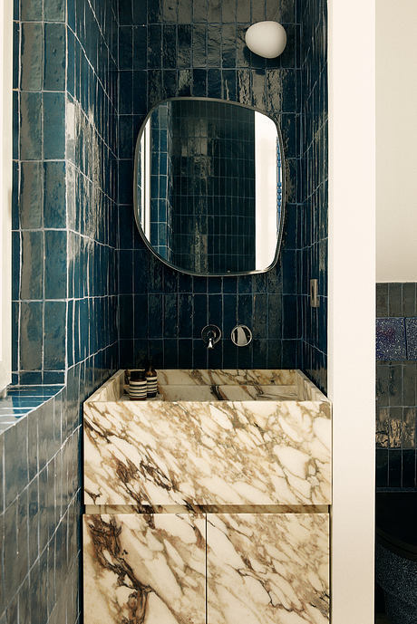 Tourville — Walnut, Marble, and Terrace Living Over École Militaire - 8