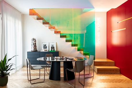 New retro’: Color and Light Shape a Vivid Neapolitan Home - 3