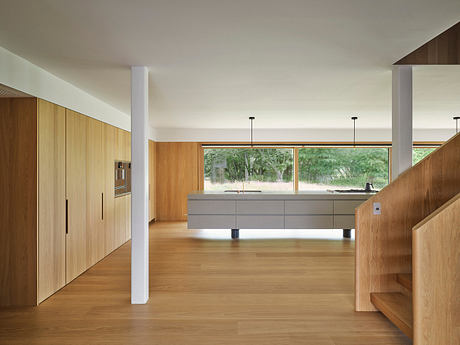 Jaffe House Restoration: Reviving a Coastal Modernist New York Home - 4
