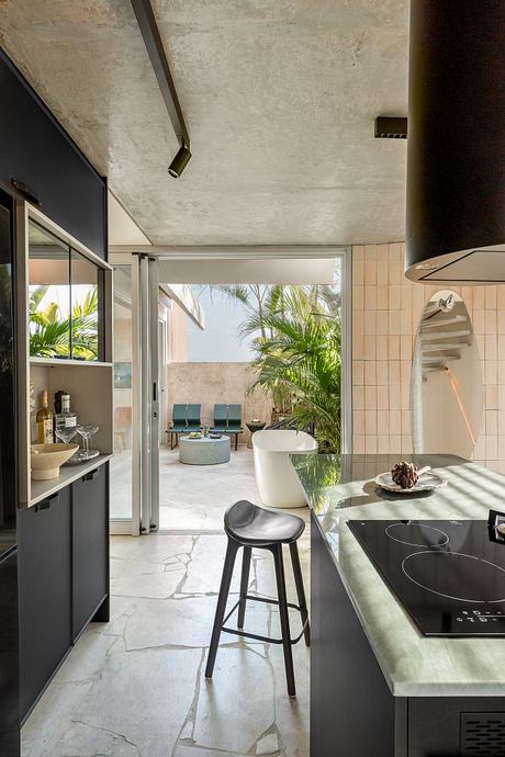 Cenourão Penthouse — From Urban Rooftop to Verdant Private Retreat - 5