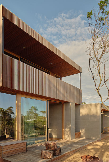 Point Lonsdale House by Field Office Architecture - 9