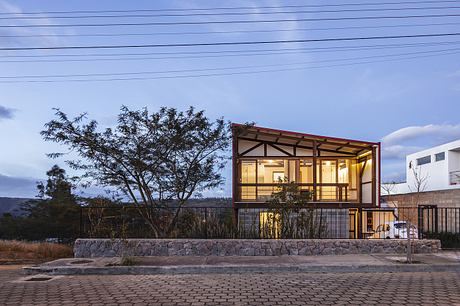 Casa Viteri Vergara by MCM+A Taller de Arquitectura - 7