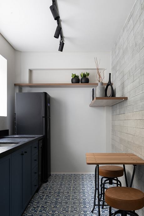 Office São Francisco Reworks a Seventies Apartment - 5