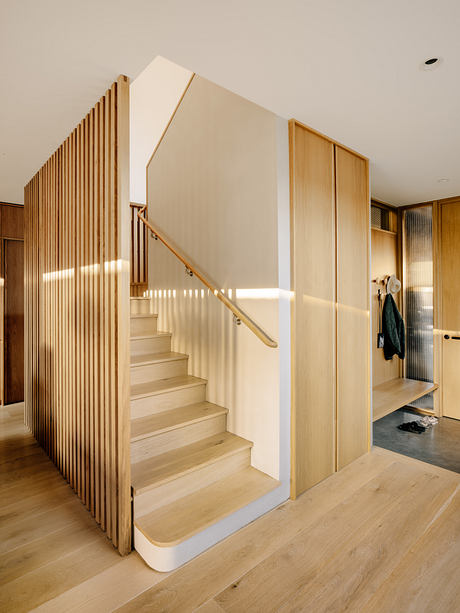 Cupertino Courtyard House Uses Courtyards to Shape Family Daily Life - 7