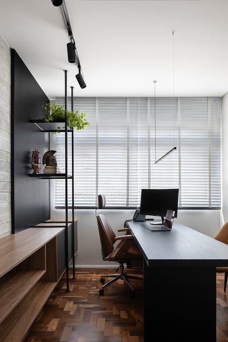 Office São Francisco Reworks a Seventies Apartment - 10