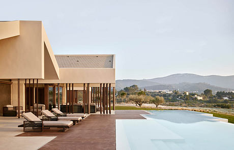 Clos de la Vila by Ramón Esteve Estudio - 11