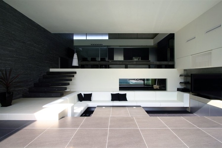 Vase Residence in Japan