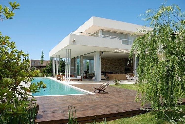 Agua House by Barrionuevo-Sierchuk