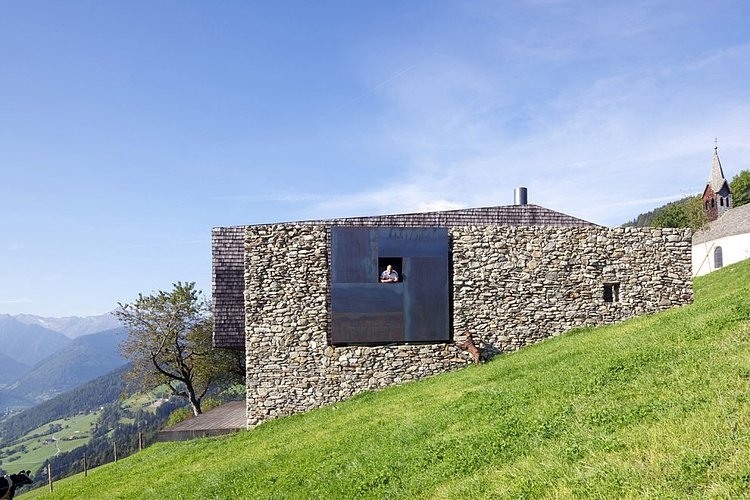 Farmstead B by Bergmeisterwolf Architekten