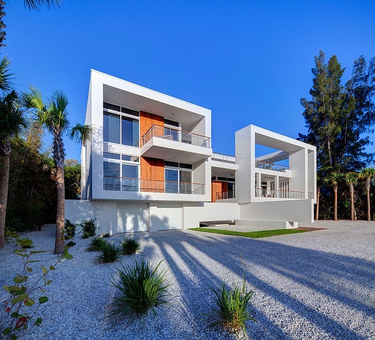 Casey Key 2 by Michael K. Walker Associates Inc.