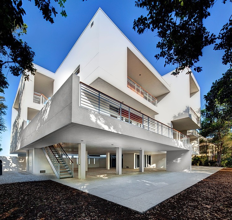 Casey Key 2 by Michael K. Walker Associates Inc.