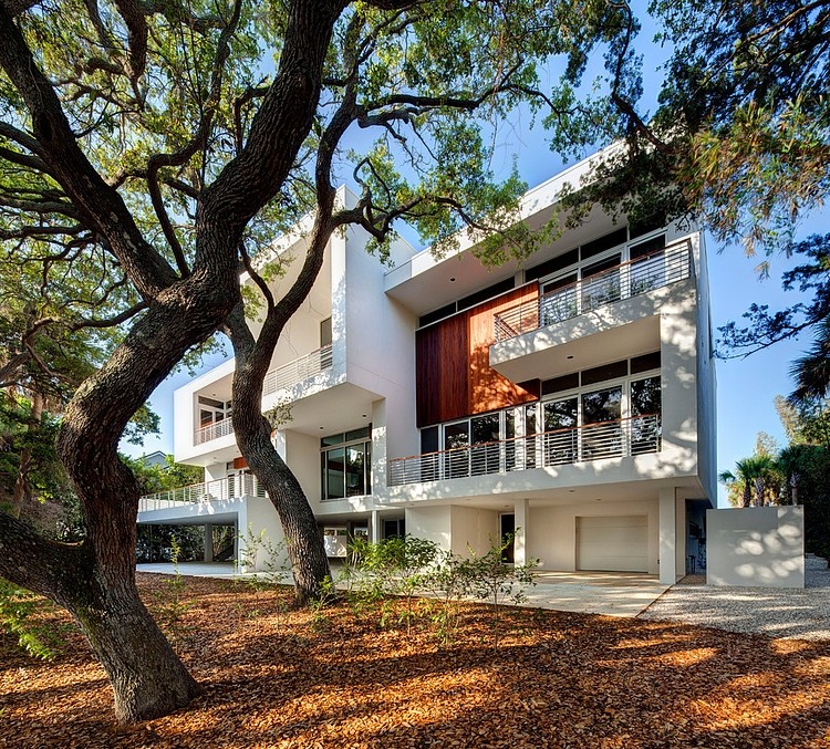 Casey Key 2 by Michael K. Walker Associates Inc.