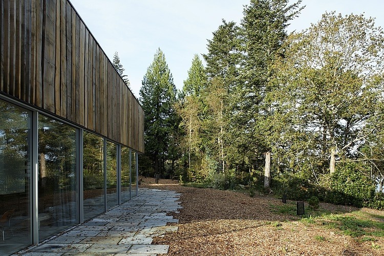 D House by Lode Architecture