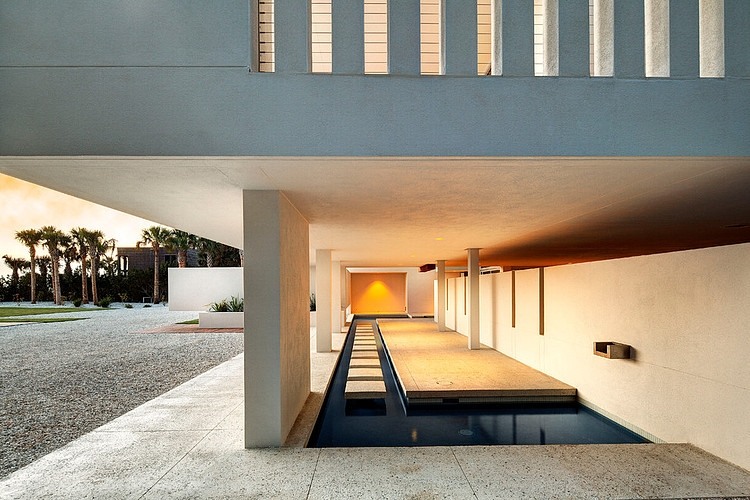 Casey Key 2 by Michael K. Walker Associates Inc.