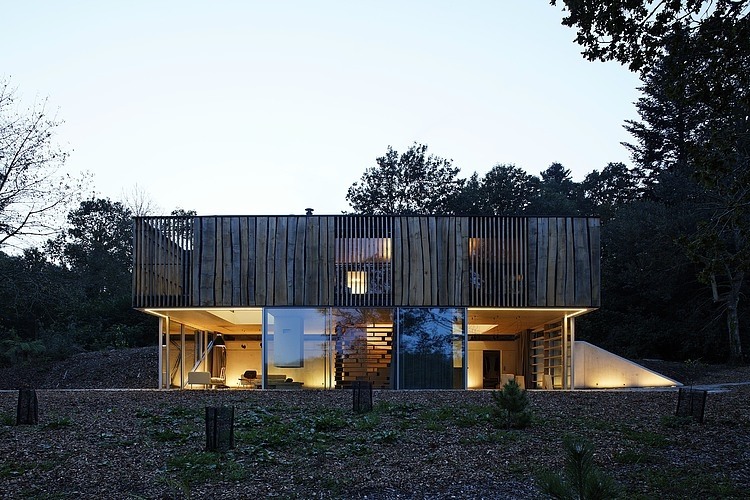 D House by Lode Architecture