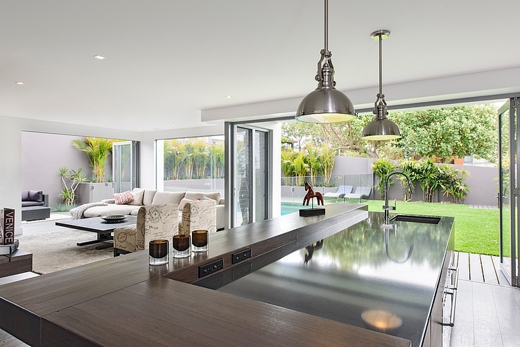 South Coogee House by Capital Building
