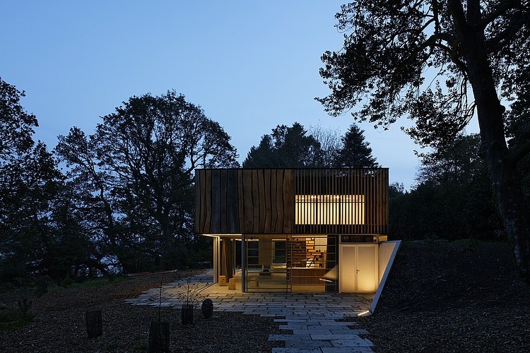 D House by Lode Architecture