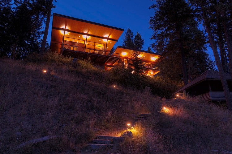 Lake Residence by Uptic Studios