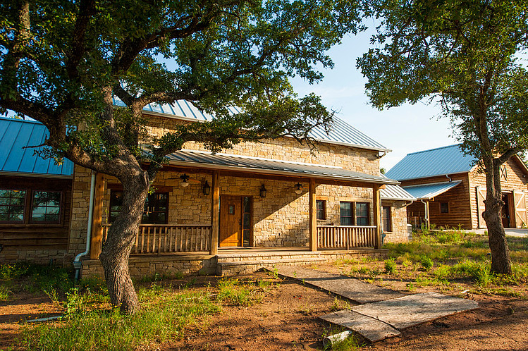Fultonville Barn by Heritage Barns