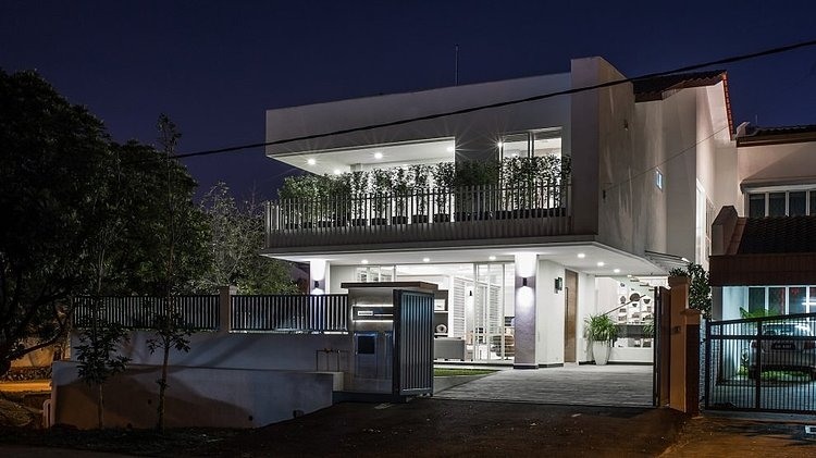 Kenling Residence by DCA EDI
