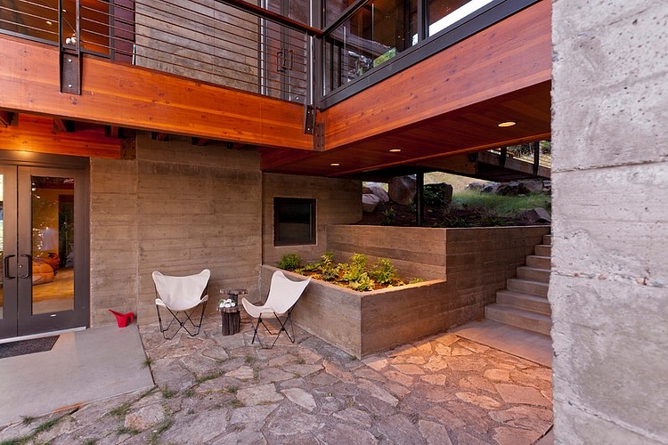 Lake Residence by Uptic Studios