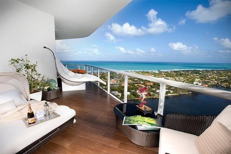 Miami Apartment by Britto Charette