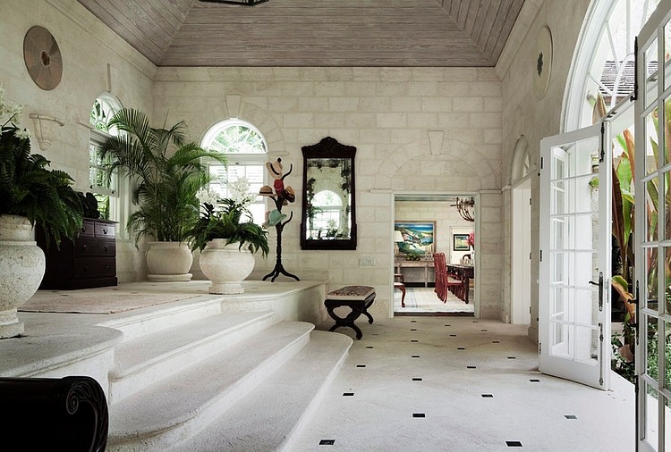 St James Villa by Michelle Everett Interior Design