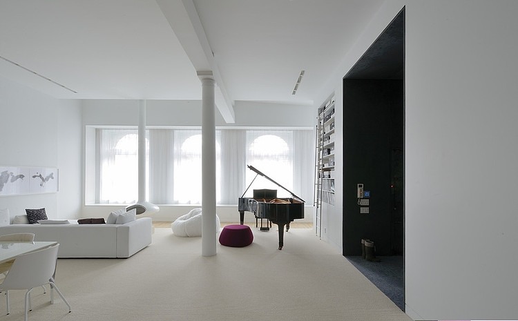 Broadway Duplex Loft by David Hotson Architect