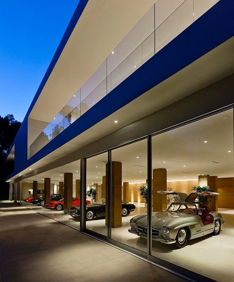The Glass Pavilion by Steve Hermann