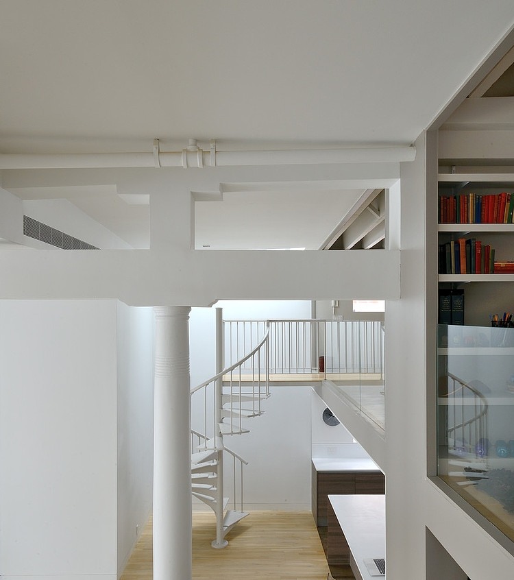 Broadway Duplex Loft by David Hotson Architect