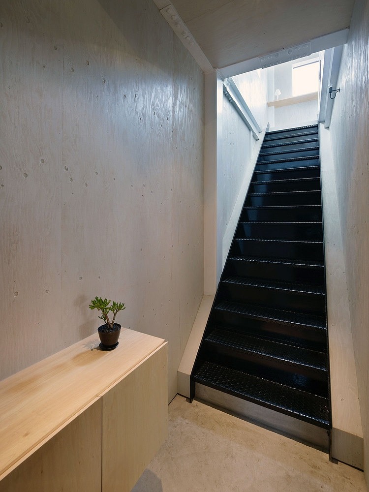 House in Yoro by Airhouse Design Office