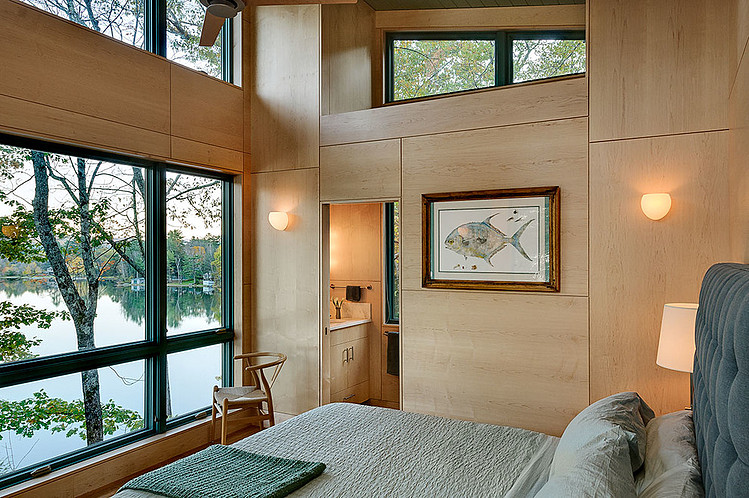 Modern Guest House by Odell Construction
